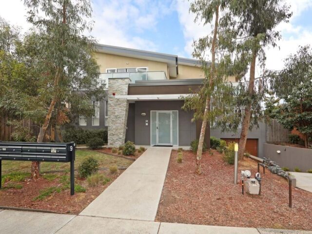 https://icheckbs.com.au/wp-content/uploads/2020/12/Image-1-9-Stamford-Crescent-Rowville-640x480.jpg